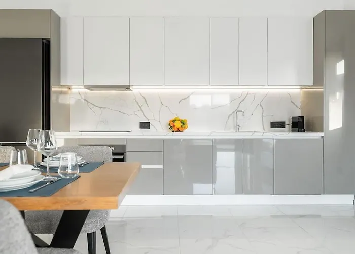 Maison Du Jardin 2-bedroom Private Outdoor Jacuzzi Apartmán Rhodes City