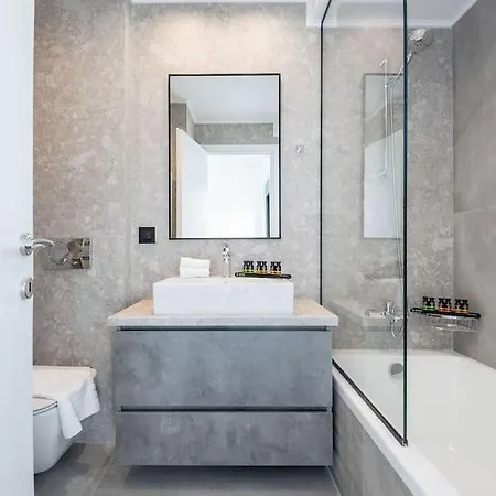 Daire Maison Du Jardin 2-bedroom Private Outdoor Jacuzzi *