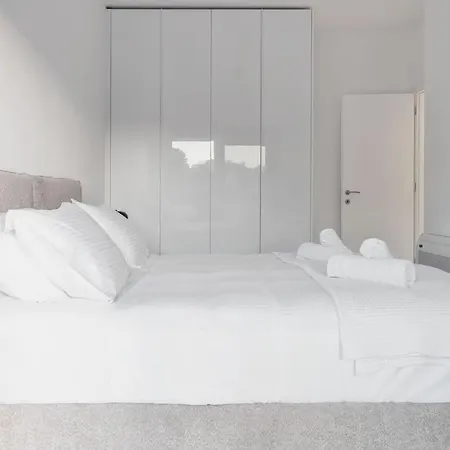 Lejlighed Maison Du Jardin 2-bedroom Private Outdoor Jacuzzi