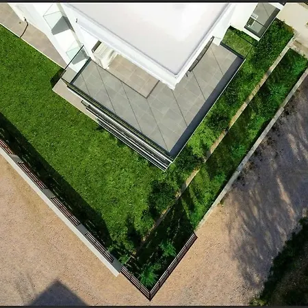 Maison Du Jardin 2-bedroom Private Outdoor Jacuzzi Appartement Rhodes City